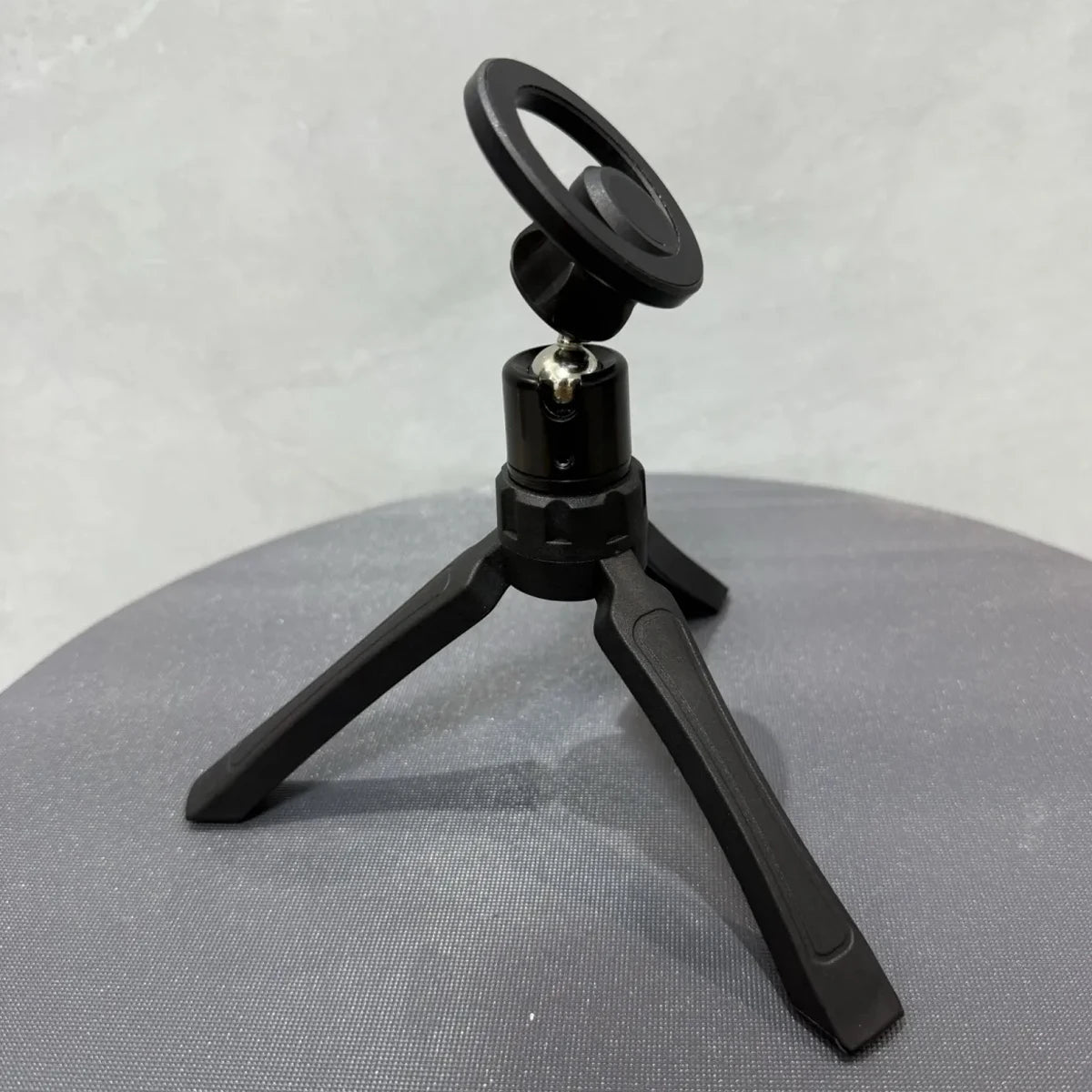 For Magsafe Magnet Tripods For Phone Live streaming bracket Tripod Smartphone Monopod Universal Tripod Stand For Phone Holderic